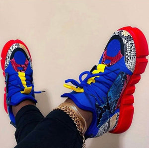 Snakeskin print sneaker